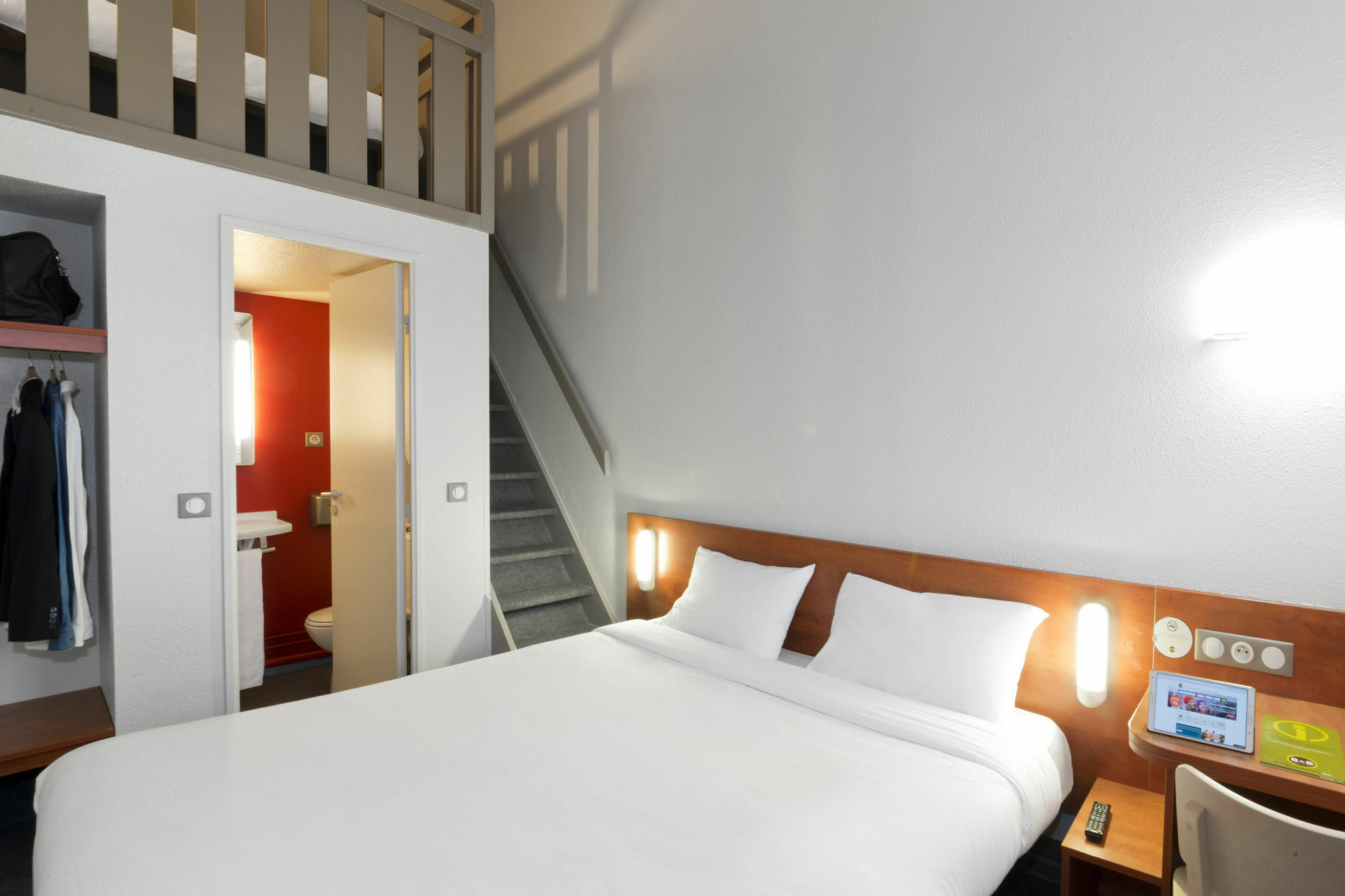 B&B Hotel Angers 1 Beaucouzé Exterior photo